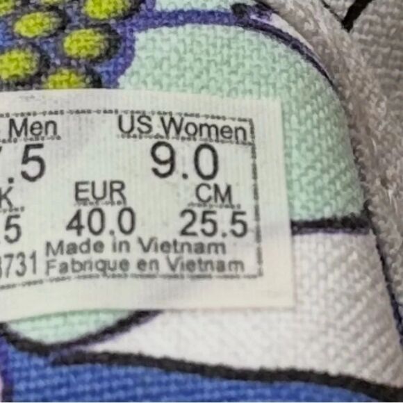 Vans White and Black Floral Sneakers - Picture 12 of 13